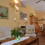 Villa Fragola - Holiday House With Large Garden