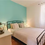 7 Bedroom Stunning Home In Liznjan