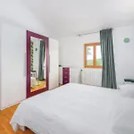 Lovely Home In Susnjevica With Kitchen