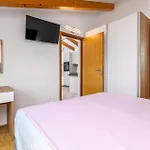 Lovely Home In Medulin With Kitchen