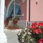 Apartments And Rooms Villa Chiara